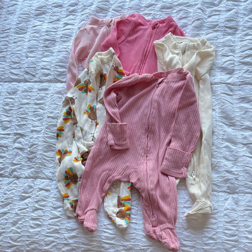Old Navy Footie Pajama Bundle (5 pieces)